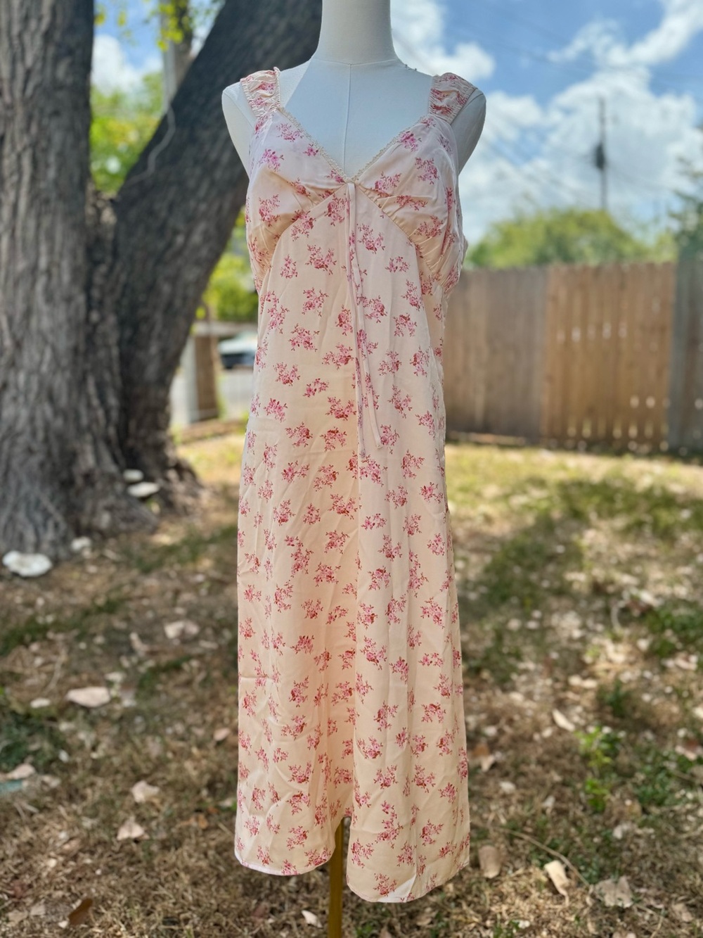 Floral maxi dress NWT